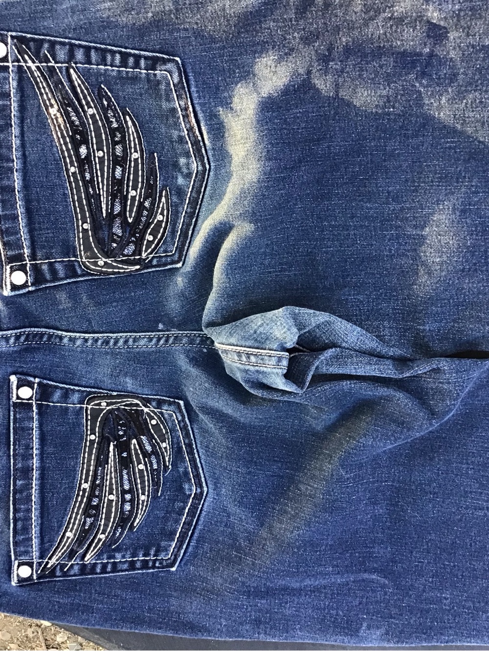 Rock & Republic Dark Blue Bootcut Jeans with Embroidered Wing Pockets